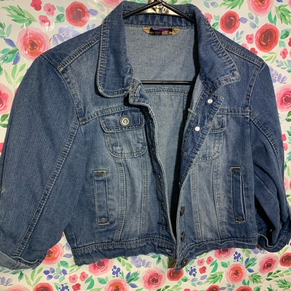 Jean jacket - Picture 1 of 6